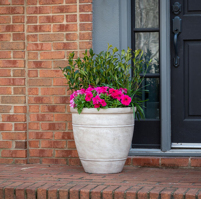 18in RUBBER Wright Planter image number 2