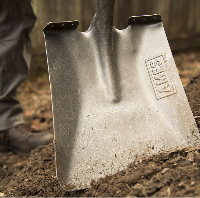 Long Wood Handle Square Point Shovel image number 1