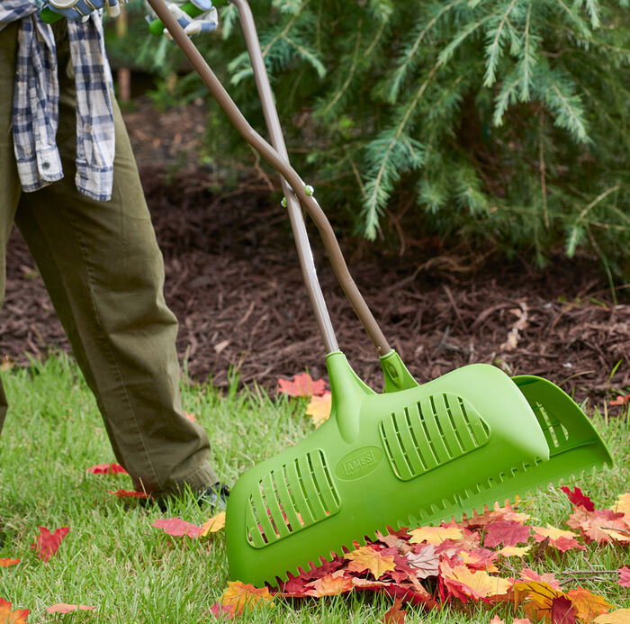 Long Handle Leaf Collection Tool image number 5