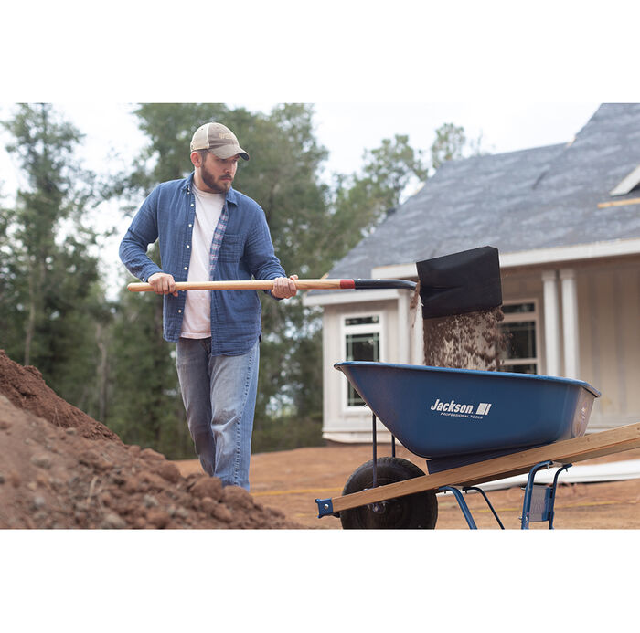 Square Point Shovel with Tab Socket and Forward Turned Step, Wood Handle image number 3