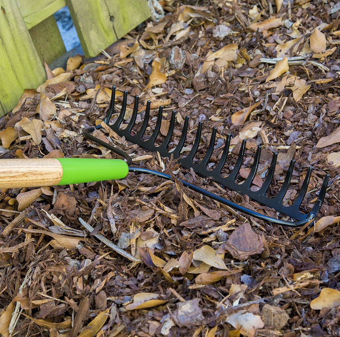 16-Tine Welded Bow Rake image number 2