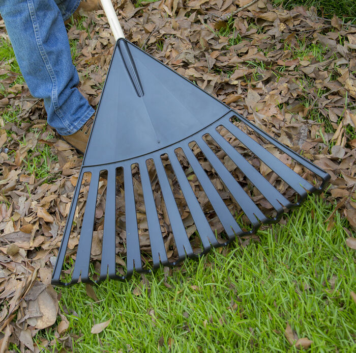 24 Inch Clog Free Poly Leaf Rake image number 3