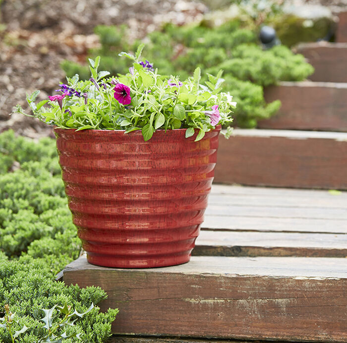 14" Beehive Planter image number 1