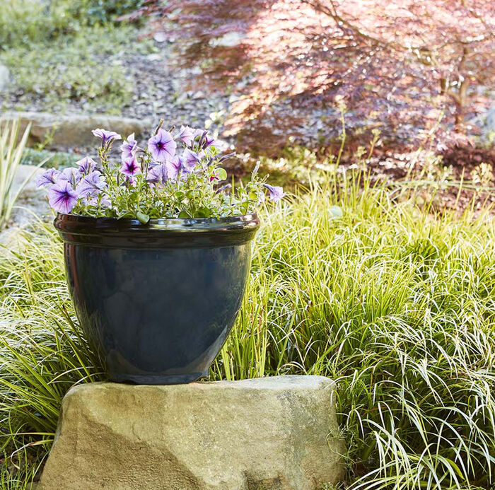12" Heritage Planter image number 2