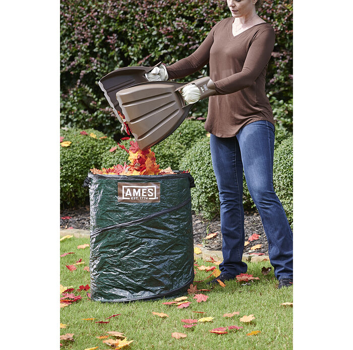 AMES Leaf Scoops Hand Rake Set with Collapsible Pop-Up Garden Waste Bag image number 5