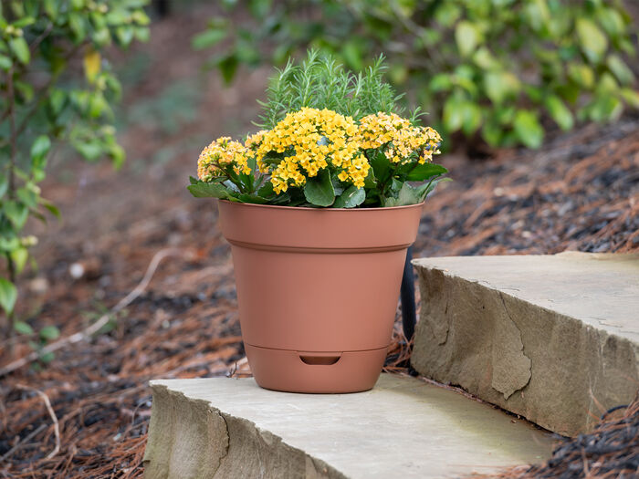 16" Graff Self-Watering Planter image number 1