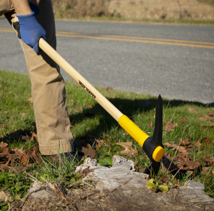 TOUGHSTRIKE  2.5 lb. Pick Mattock, Wood Handle image number 2