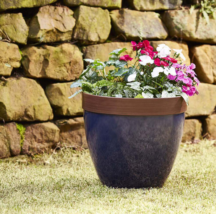15" Resin Hornsby Planter in Navy Finish image number 6
