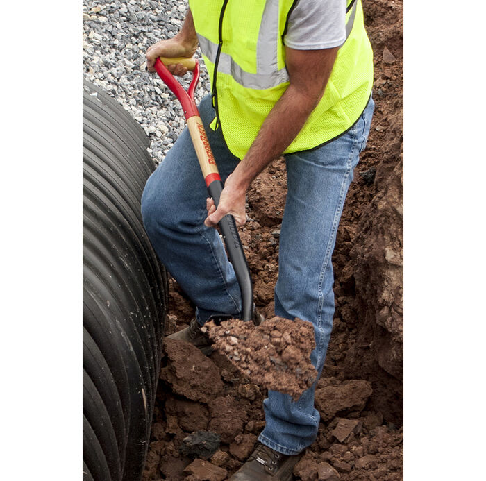 Round Point Shovel, SuperSocket with Power Step , with Wood Handle and Steel D-Grip image number 1