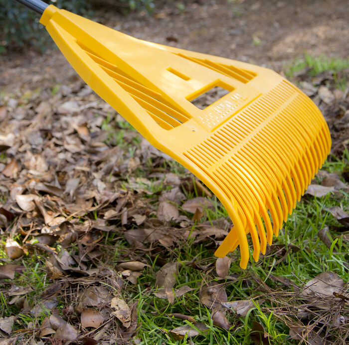 26 Inch Dual Tine Poly Leaf Rake image number 2