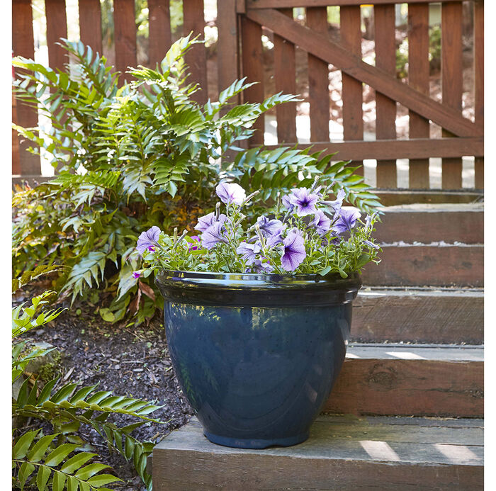 12" Heritage Planter image number 1