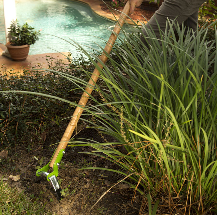 Wood Handle Action Hoe image number 1