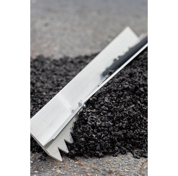 36 Inch Aluminum Asphalt Lute Rake, with Aluminum Handle, and End Grip image number 3