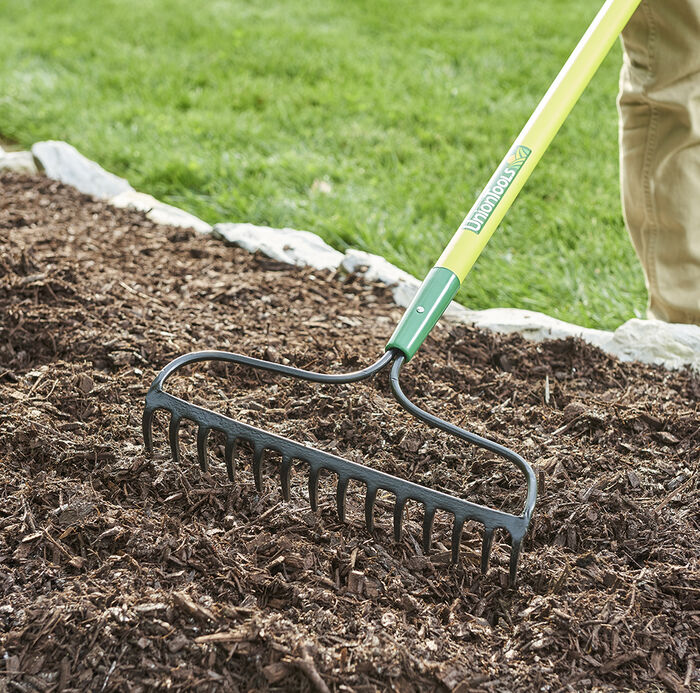 Long Fiberglass Handle Garden Rake image number 4