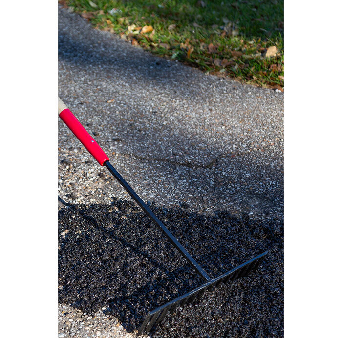 14 Tine Asphalt Rake, Forged, with Wood Handle image number 2