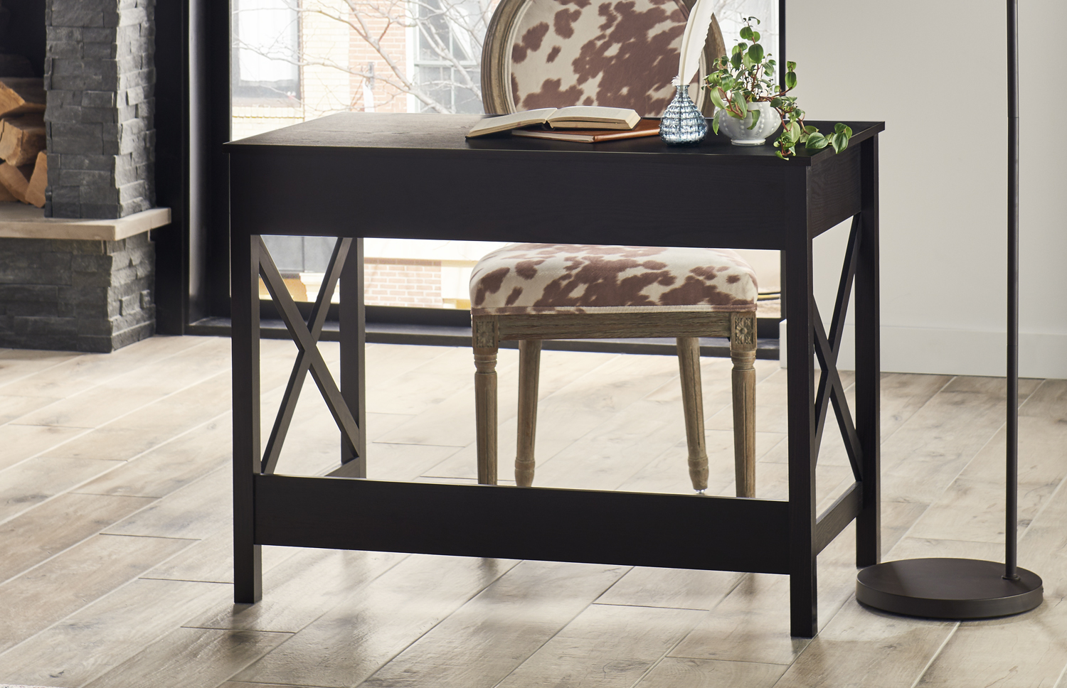 XFRAME DESK Home by AMES